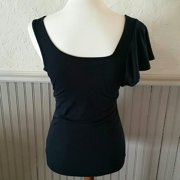 💕Asymmetrical Tee - Picture 5 of 6